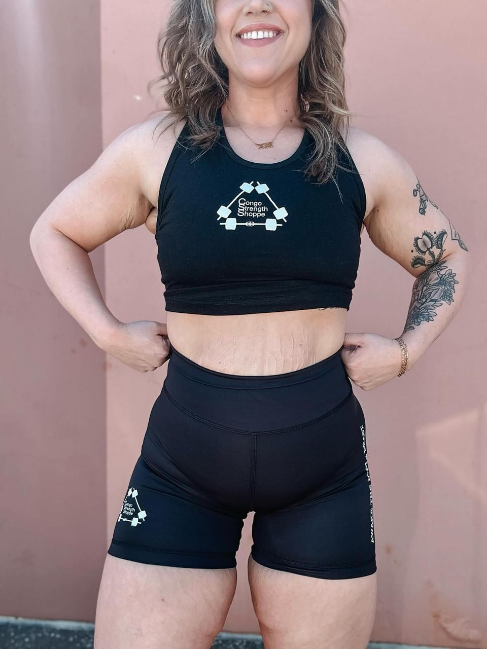 Black crop top selfie